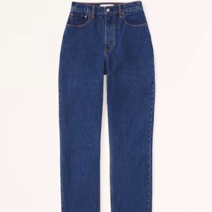 Abercrombie & Fitch Curve Love Ultra High Rise 90s Straight Jean